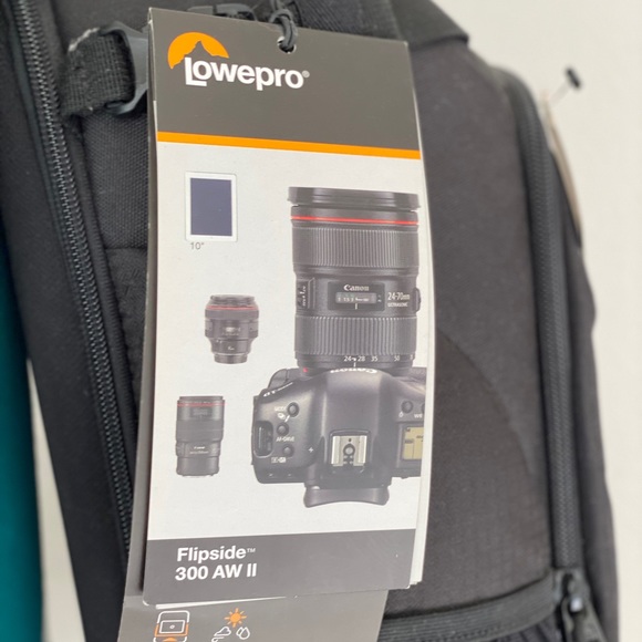 NWT Lowepro Black comfy photography backpack - Picture 8 of 9